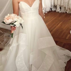 Hayley Paige Quinn Wedding Dress